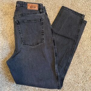 Sezane Women's Straight Leg Jeans in Dark Gray
